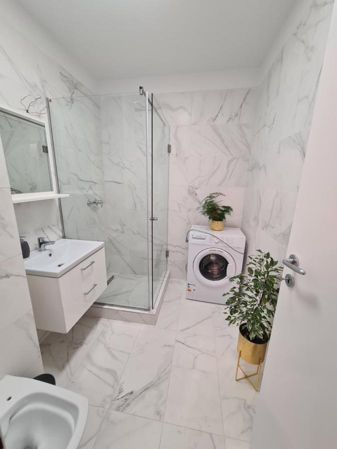 Studio 1 Camera Букурещ Екстериор снимка